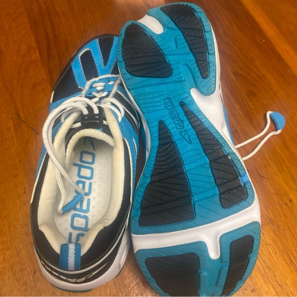 Speedo Womens Hydro Comfort 4.0 Blue and Black Athletic Aquatic Shoes - Picture 4 of 4